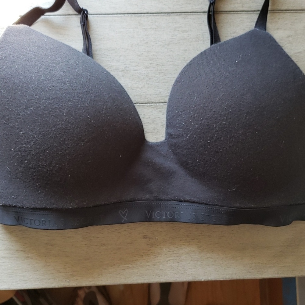 Victoria's Secret T-shirt lightly lined bra